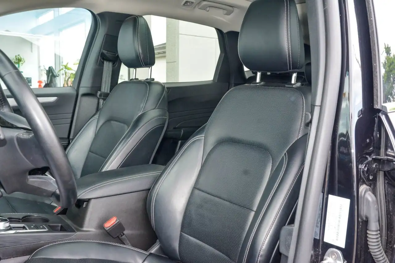Ford Escape photo Ford Escape