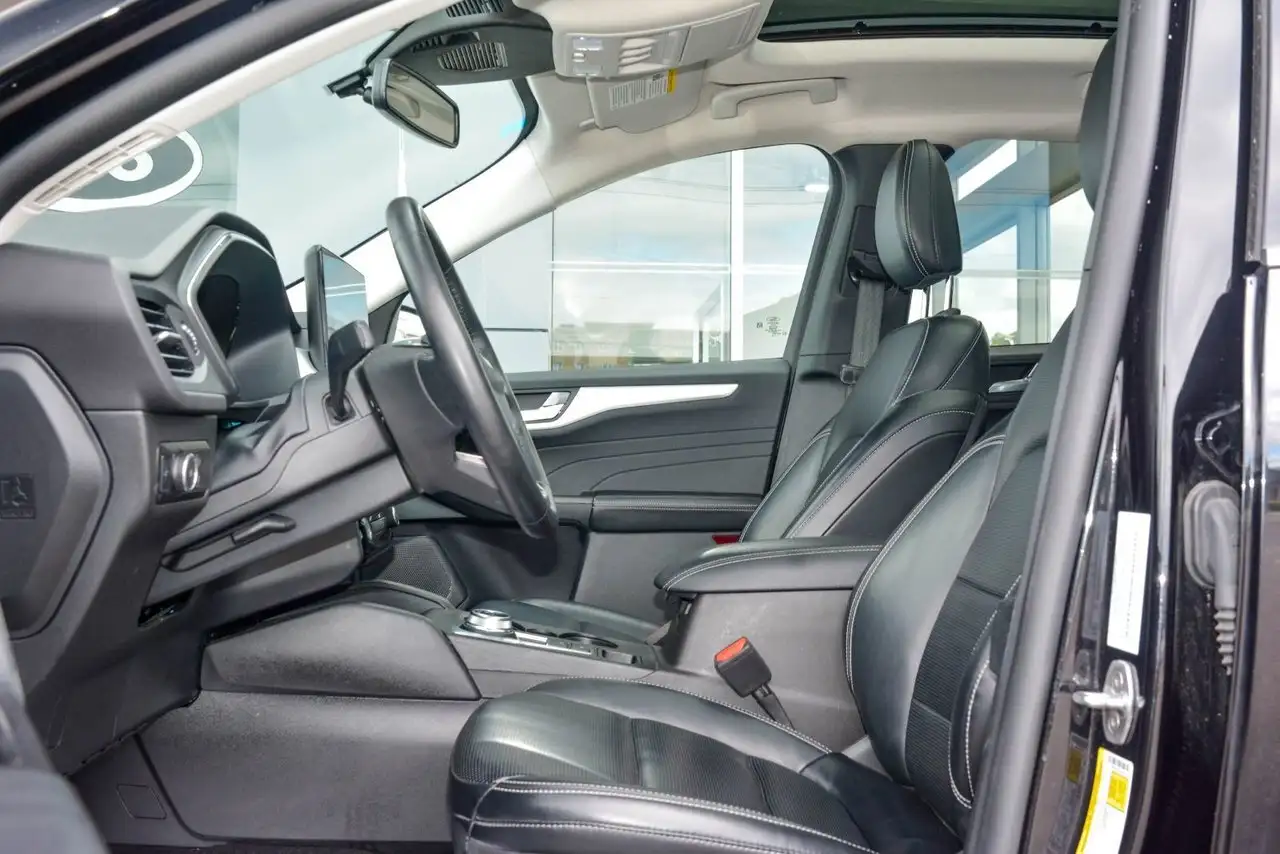 Ford Escape photo Ford Escape