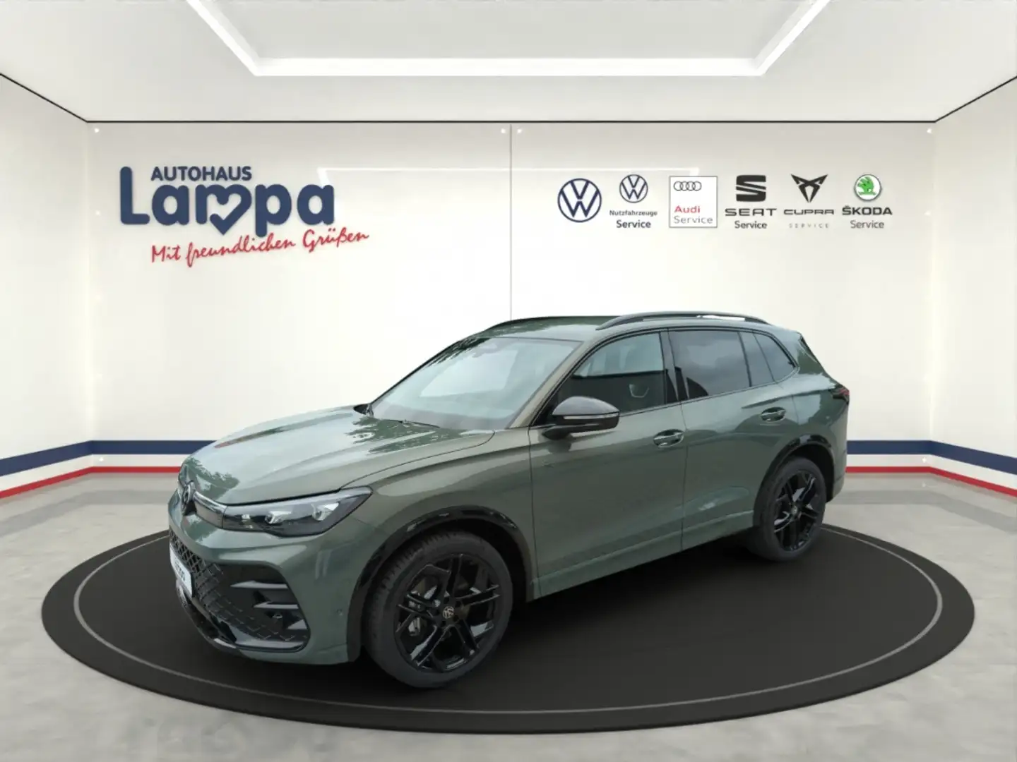 Volkswagen Tiguan R-Line 2.0 TDI DSG AHK,NAV,RFK,ACC,Matrix-LED Зелёный - 1