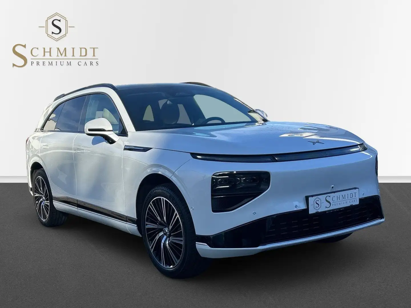 Xpeng G9 RWD Long Range Weiß - 2