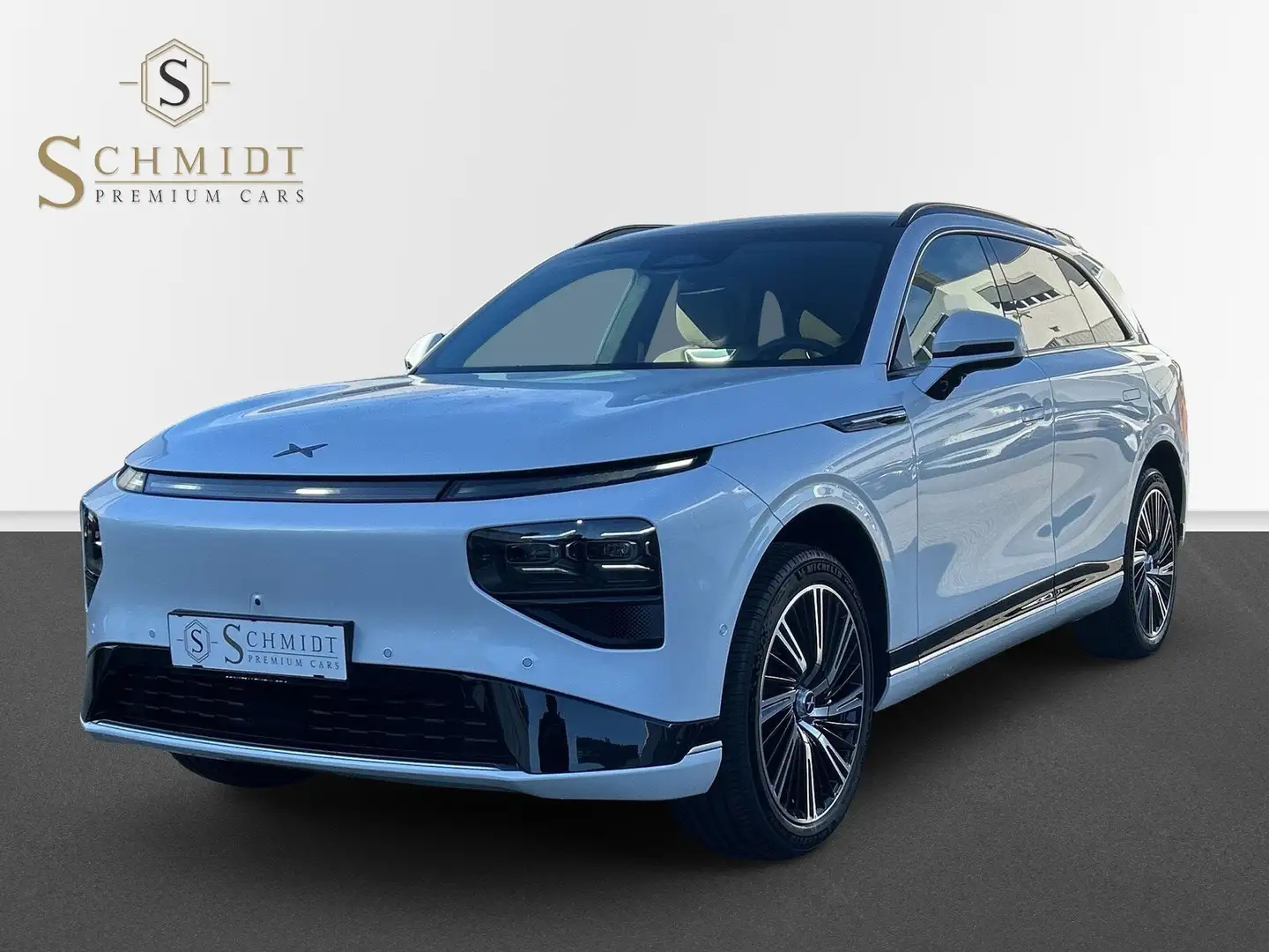 Xpeng G9 RWD Long Range Weiß - 1