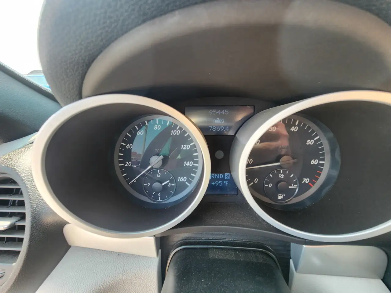 Mercedes-Benz SLK снимка Mercedes-Benz SLK