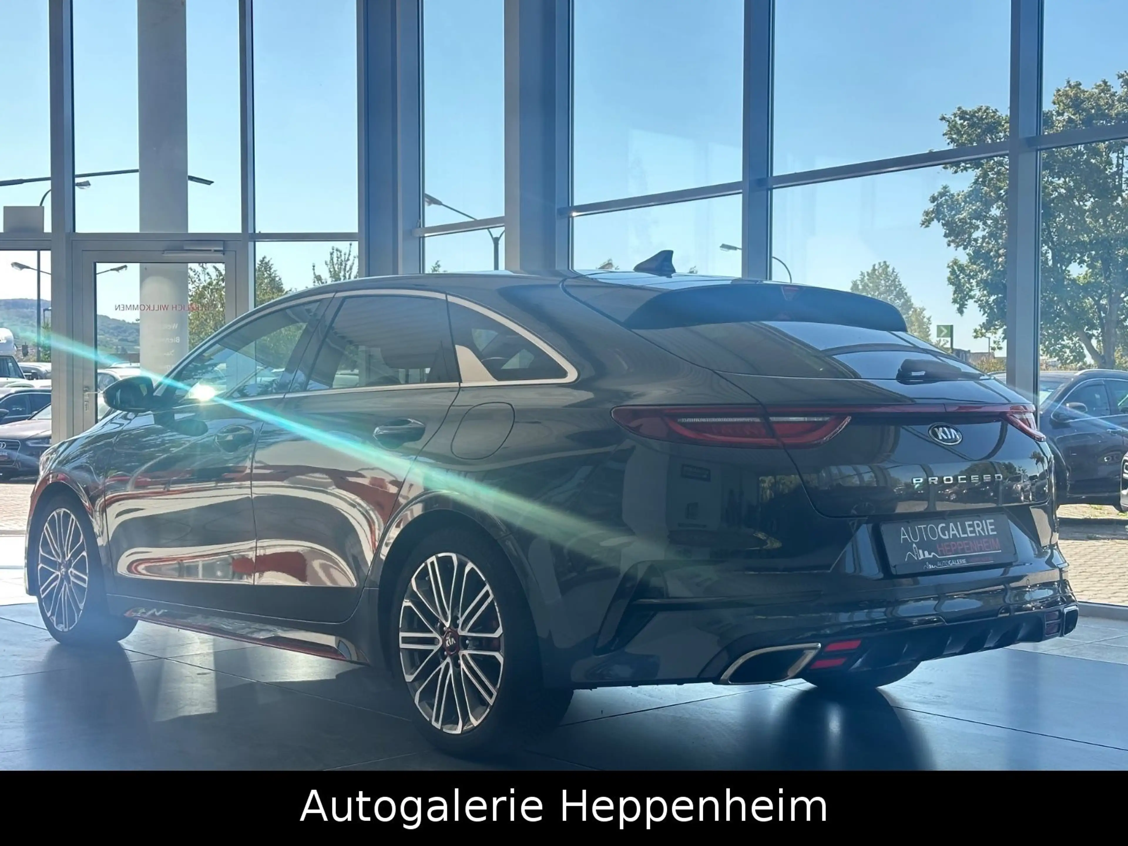 Kia ProCeed / pro_cee'd ProCeed GT — photo 8