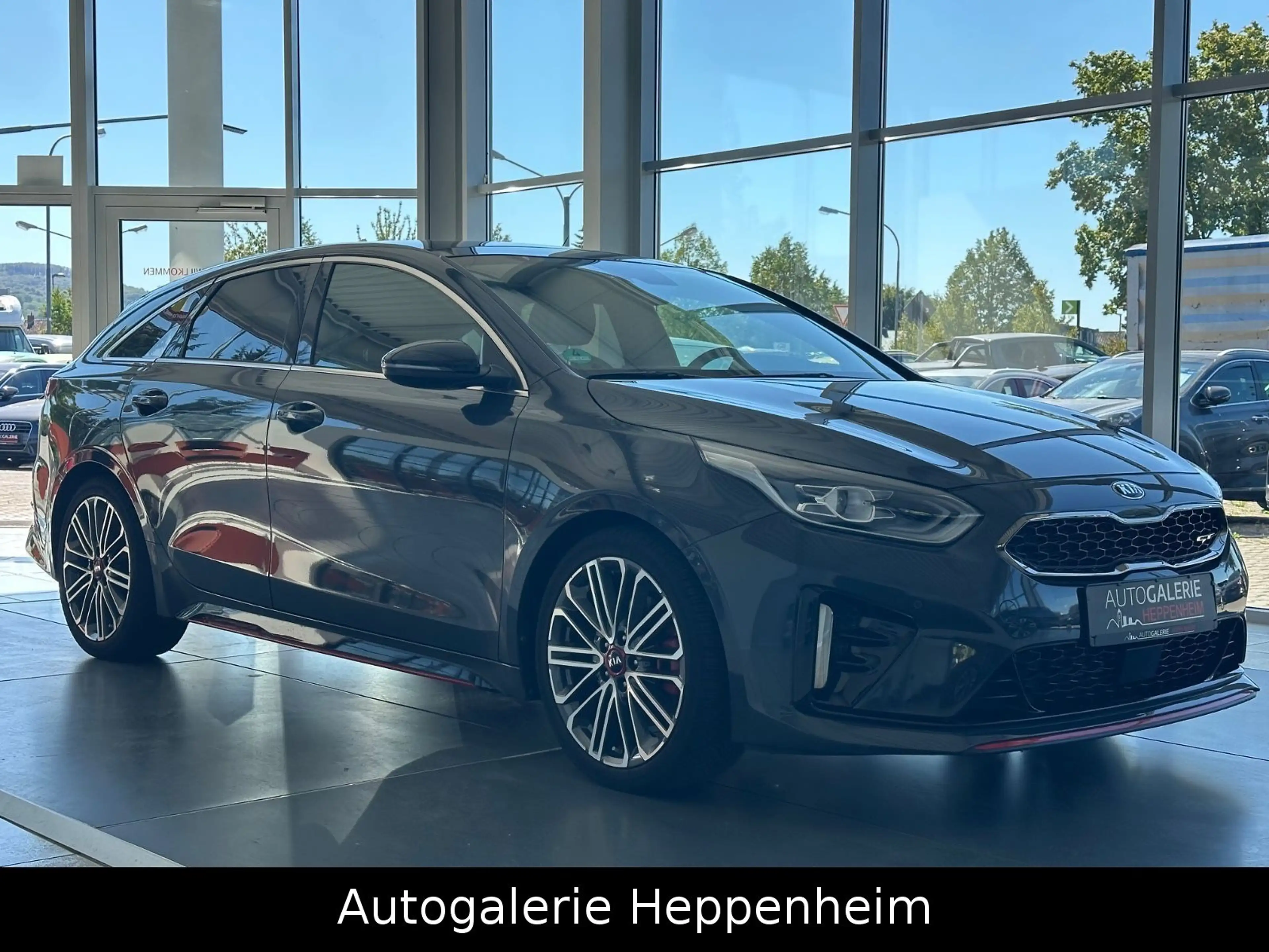 Kia ProCeed / pro_cee'd ProCeed GT — photo 3