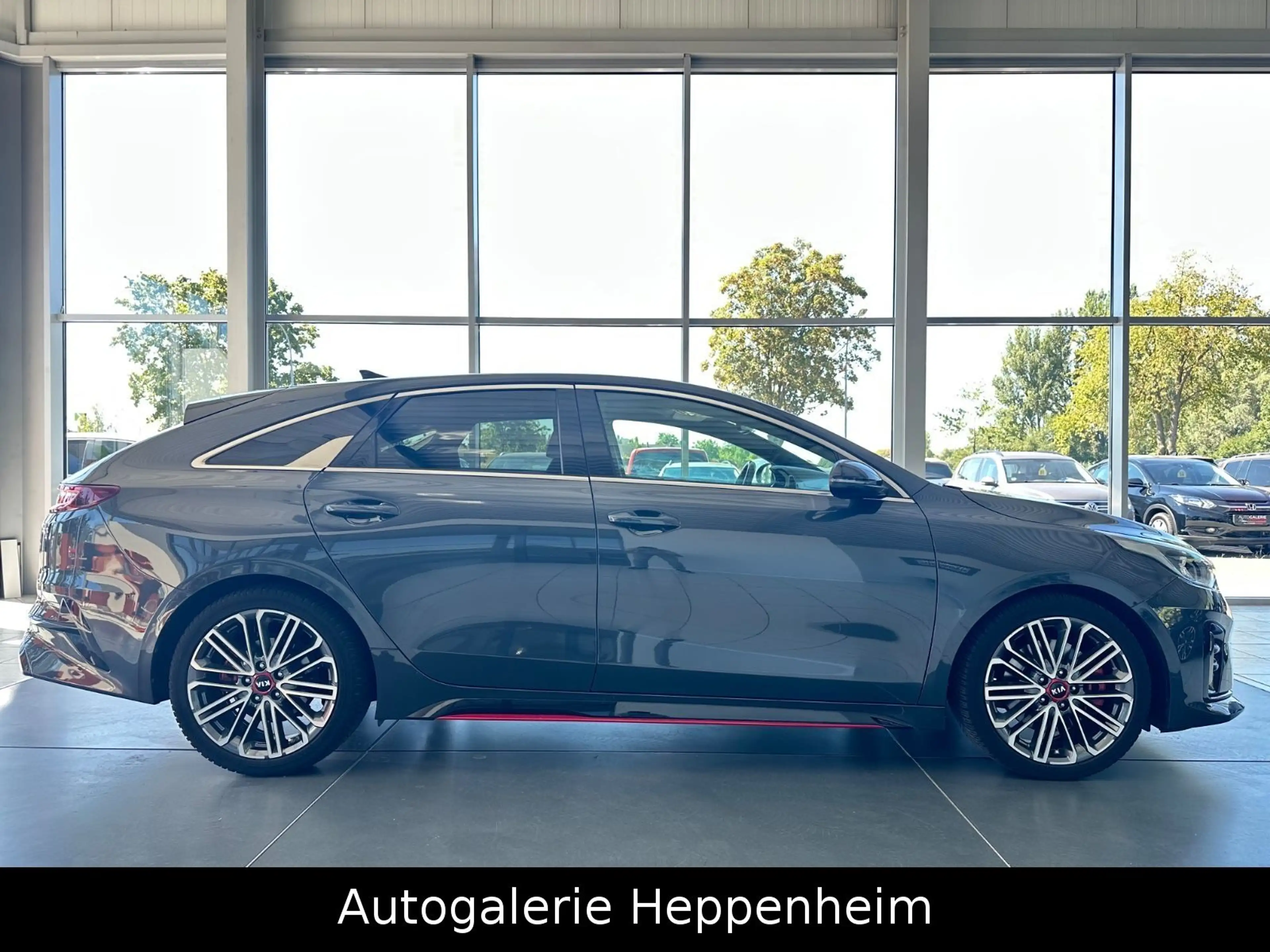 Kia ProCeed / pro_cee'd ProCeed GT — photo 5
