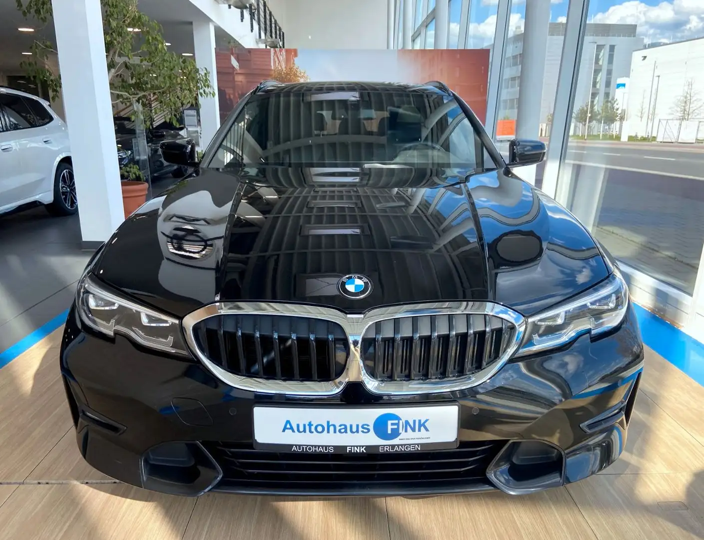 BMW 330 i Touring Sport Line Kamera Panorama DAB LED Negru - 2