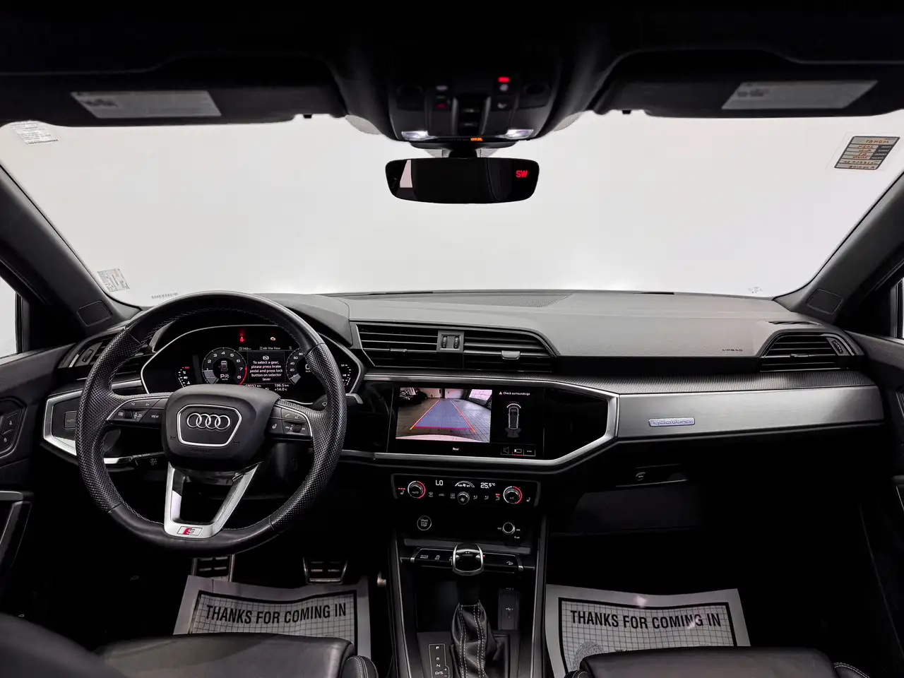 Audi Q3 снимка Audi Q3