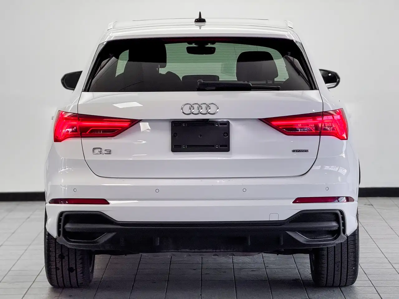 Audi Q3 снимка Audi Q3