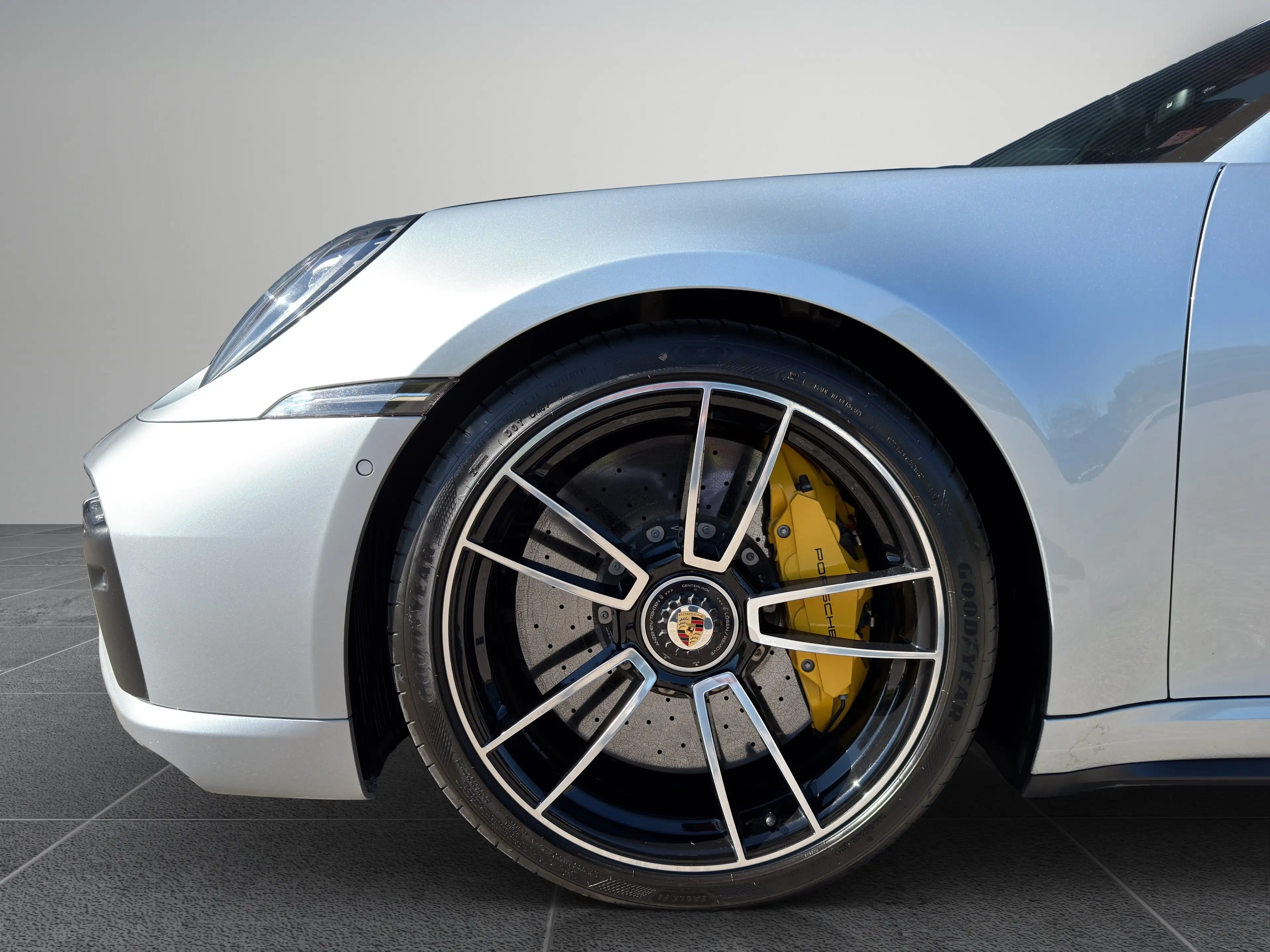 Porsche 992 (911) Turbo S Cabrio | Burmester | InnoDrive — photo 7
