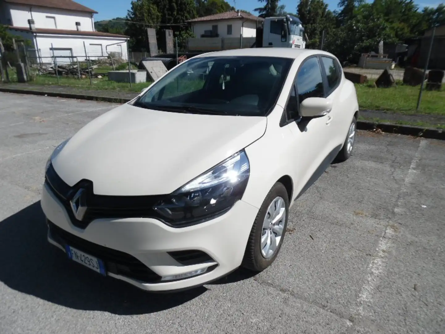 Renault Clio Clio 1.5 dci energy Life 75cv Beige - 1