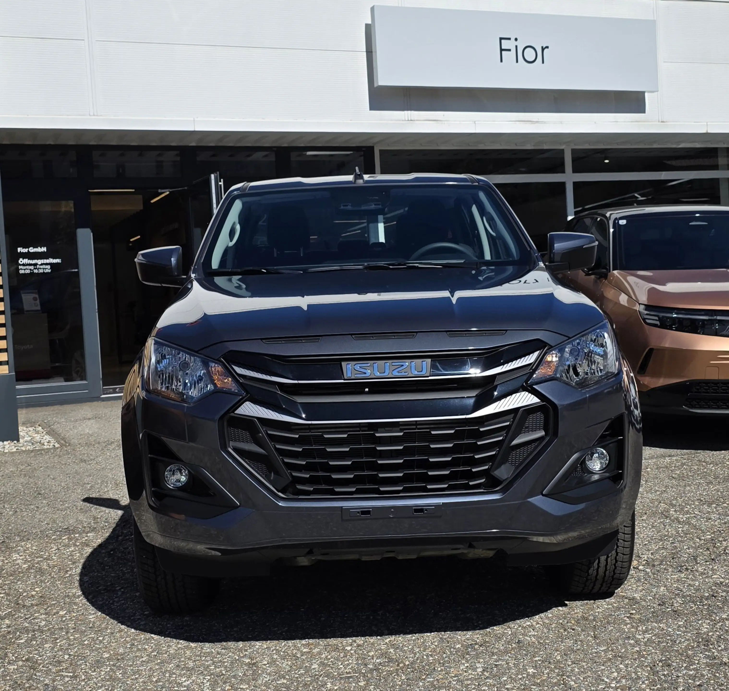Isuzu D-Max Double Cab Facelift LS 4WD-AT8 — photo 2