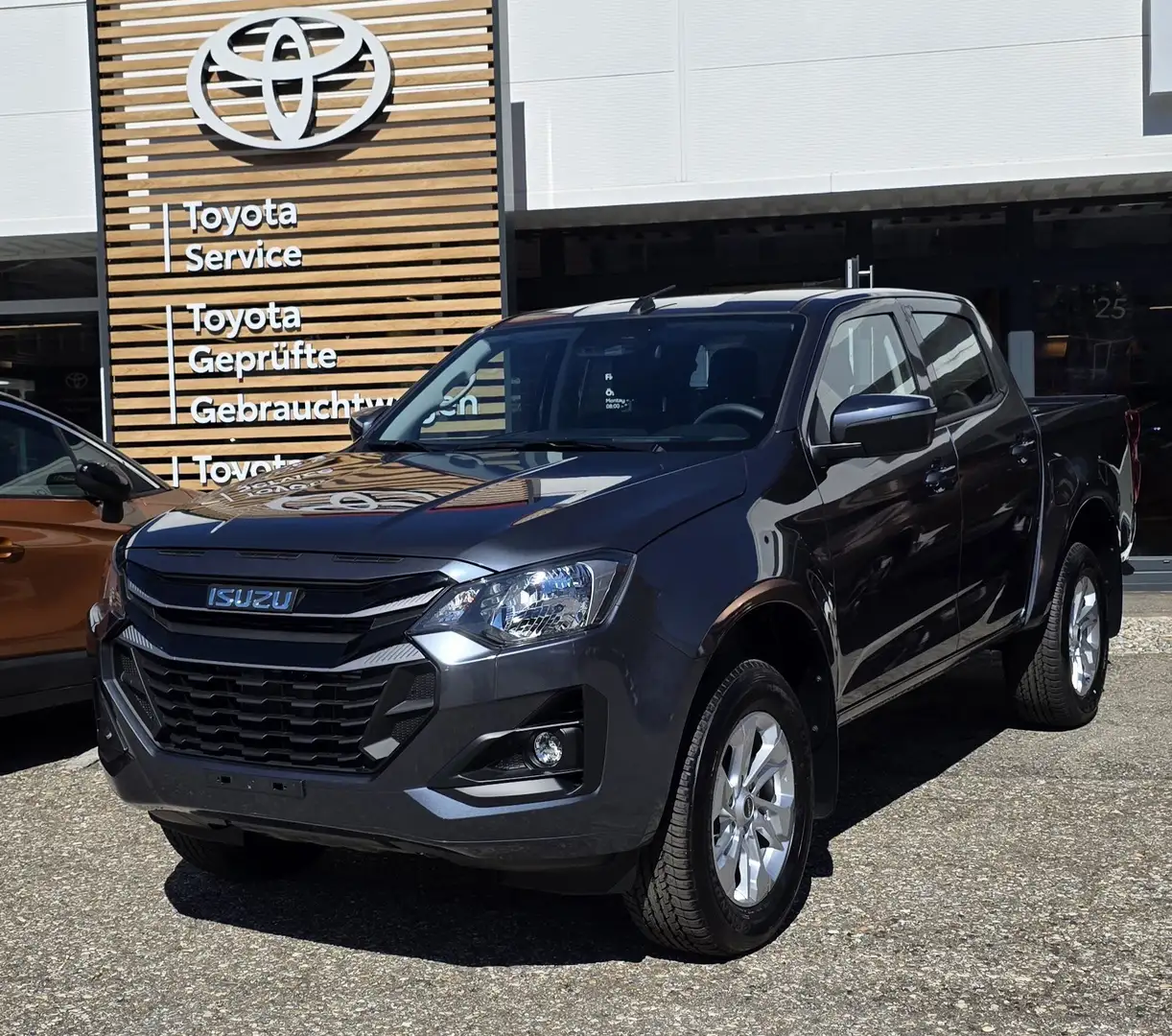 Isuzu D-Max Double Cab Facelift LS 4WD-AT8 Grau - 1