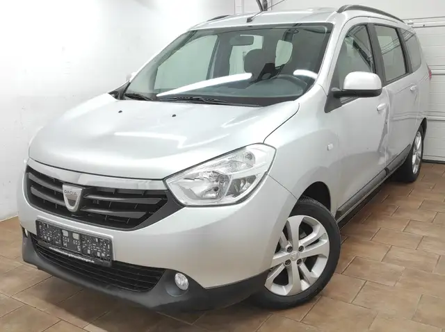Dacia Lodgy 1.2 NAVI KLIMA EURO-5 PDC SHZ ESPTEMP BC PRESTIGE