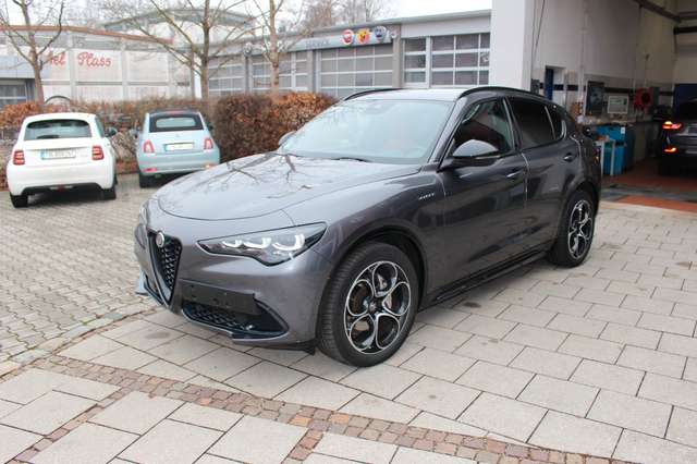 Imagine Alfa Romeo Stelvio Veloce Q4 Matrix/Premium Paket