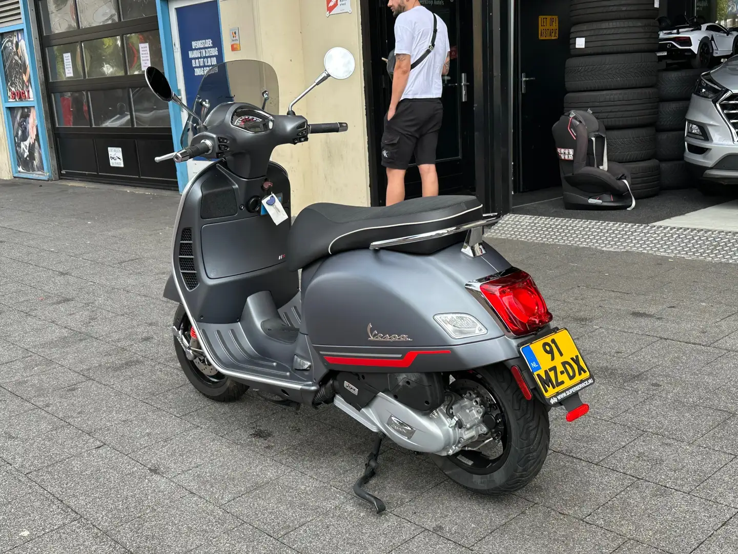 Vespa GTS Super Sport 125 Scooter i.e. Supersport ABS Nieuwstaat! - 2