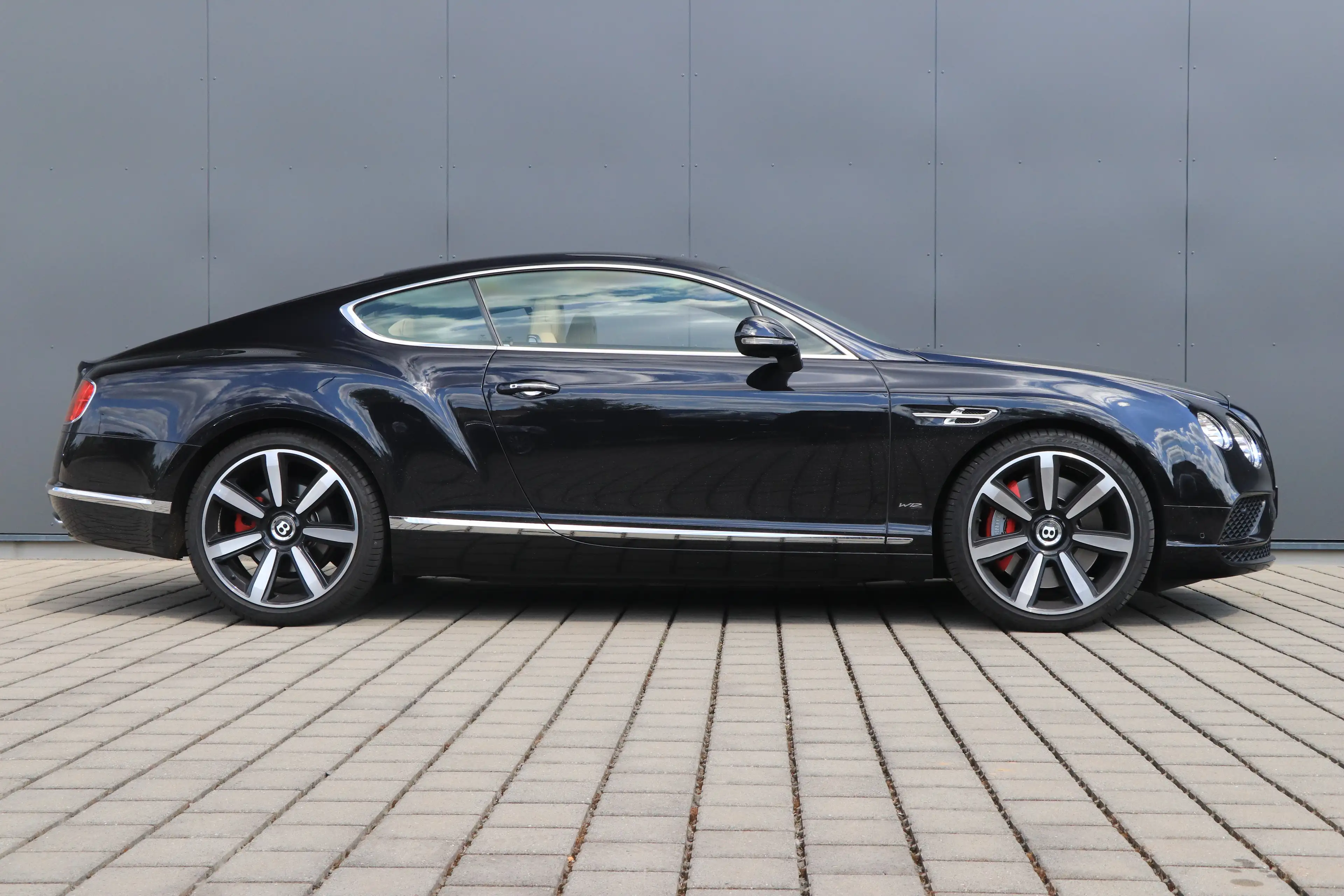 Bentley Continental GT — photo 8