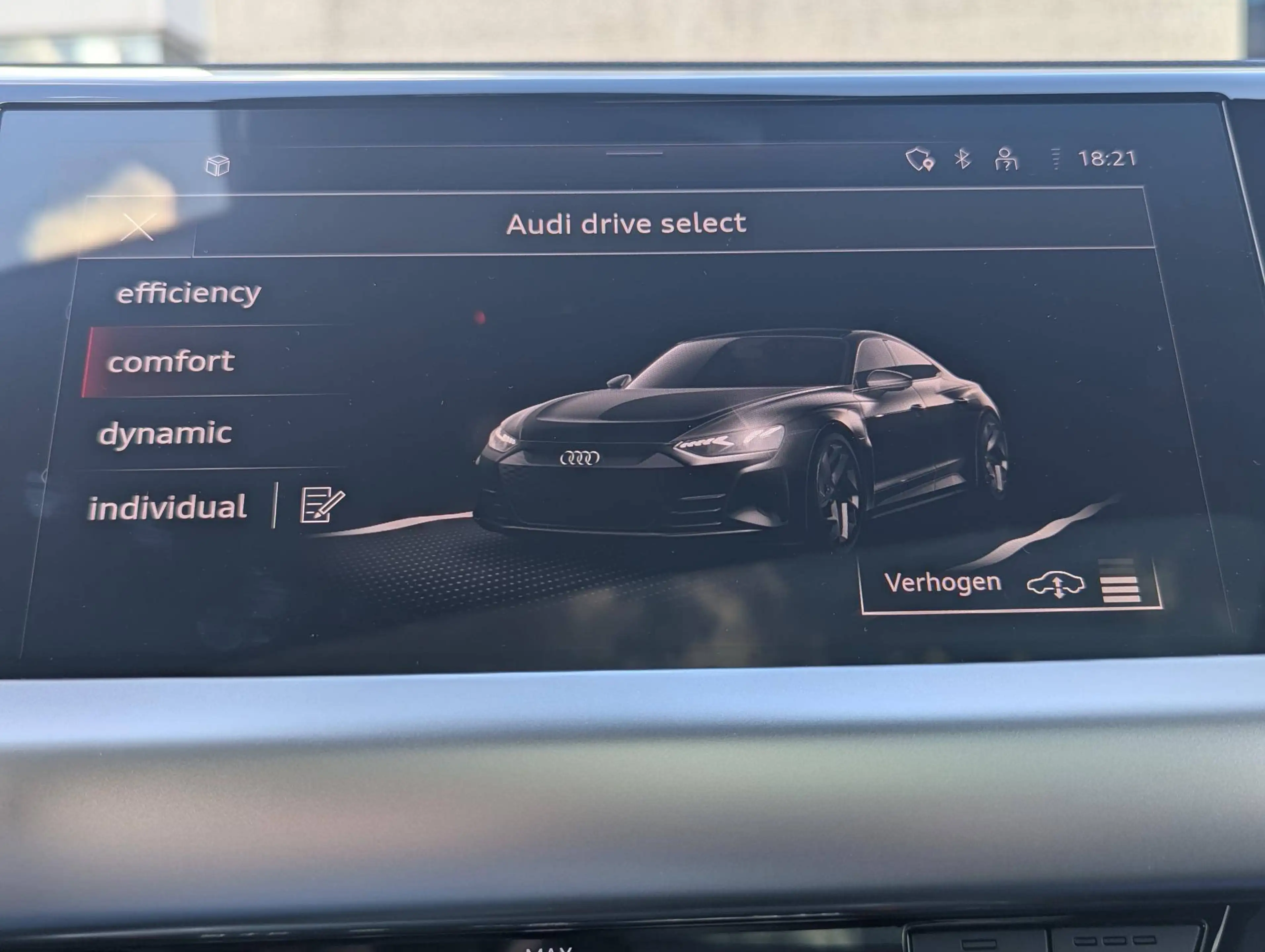 Audi e-tron GT RS - NP 188.000 - head up - carbid -nachtcamera - zetelventulatie — photo 12