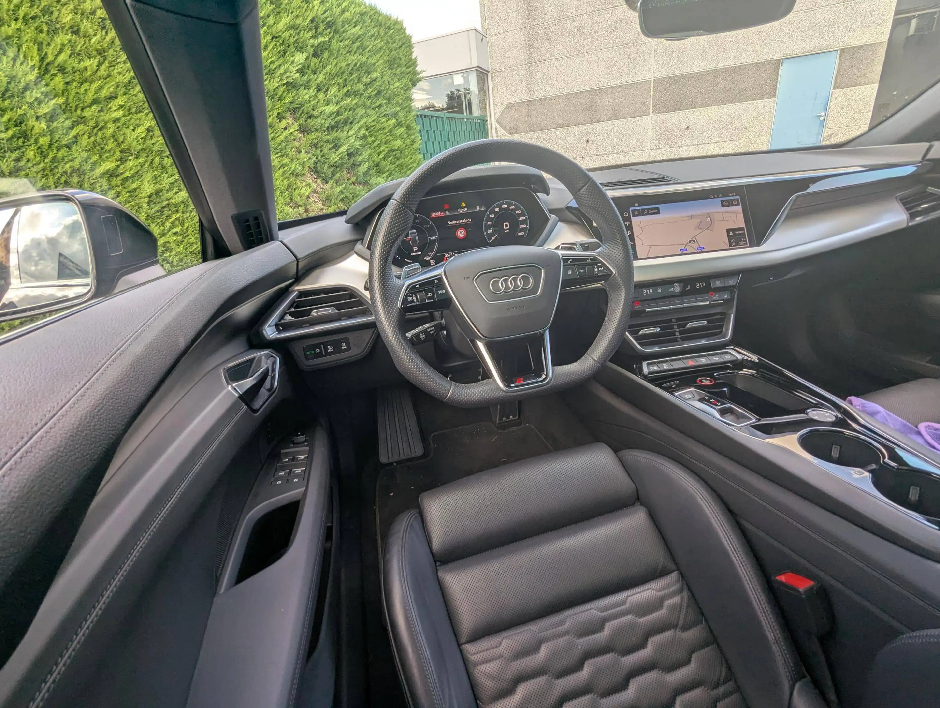 Audi e-tron GT RS - NP 188.000 - head up - carbid -nachtcamera - zetelventulatie — photo 7