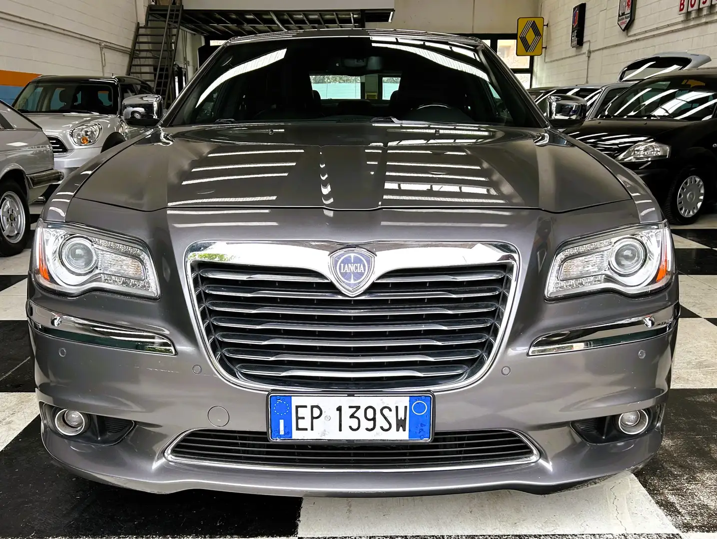 Lancia Thema Thema 3.0 V6 mjt II Platinum 190cv auto Grigio - 2