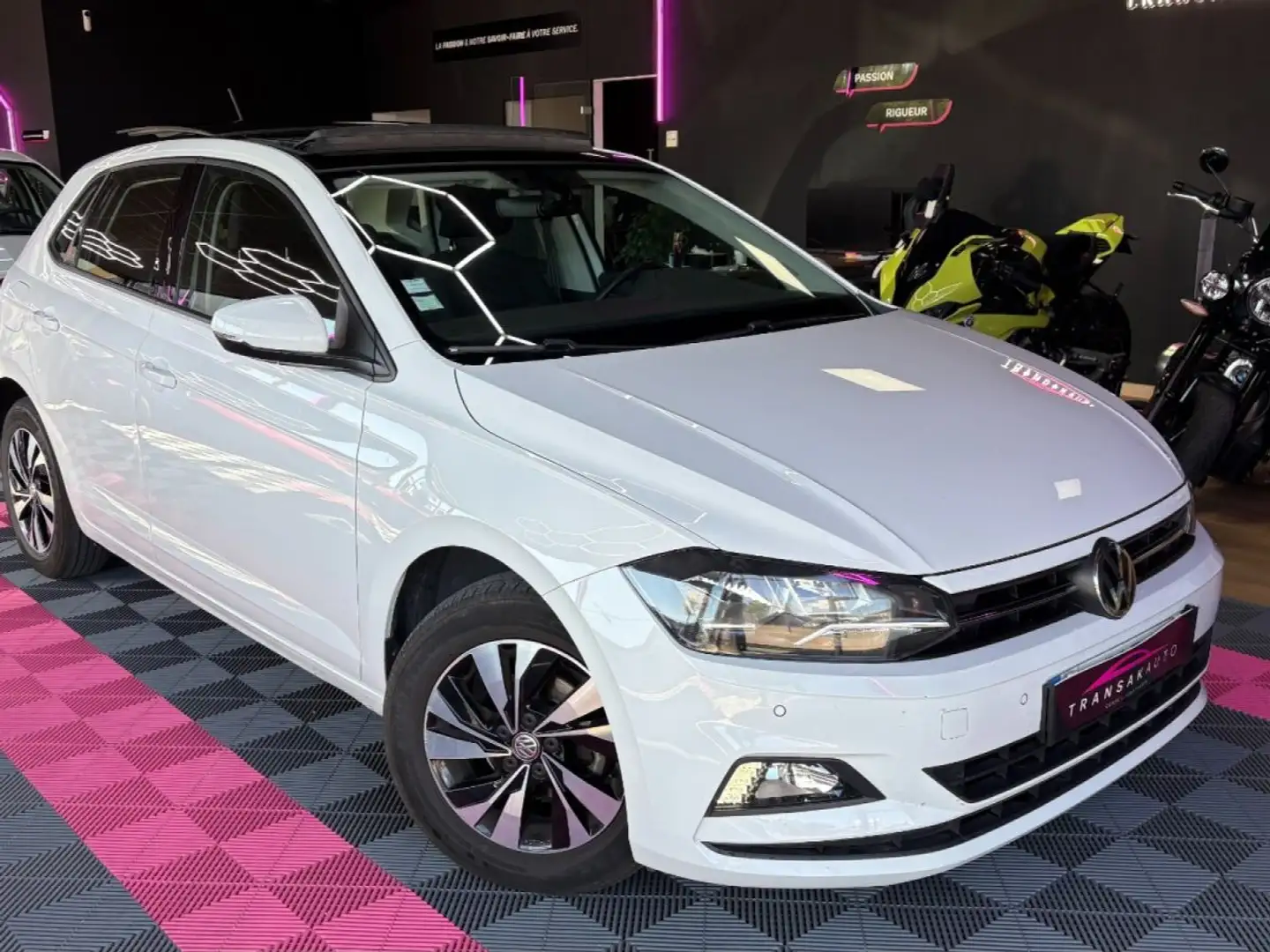Volkswagen Polo 1.0 TSI 95 ch Confortline ~ Toit ouvrant ~ CarPlay ~ Régulateur / Limiteur de vitesse Blanc - 1