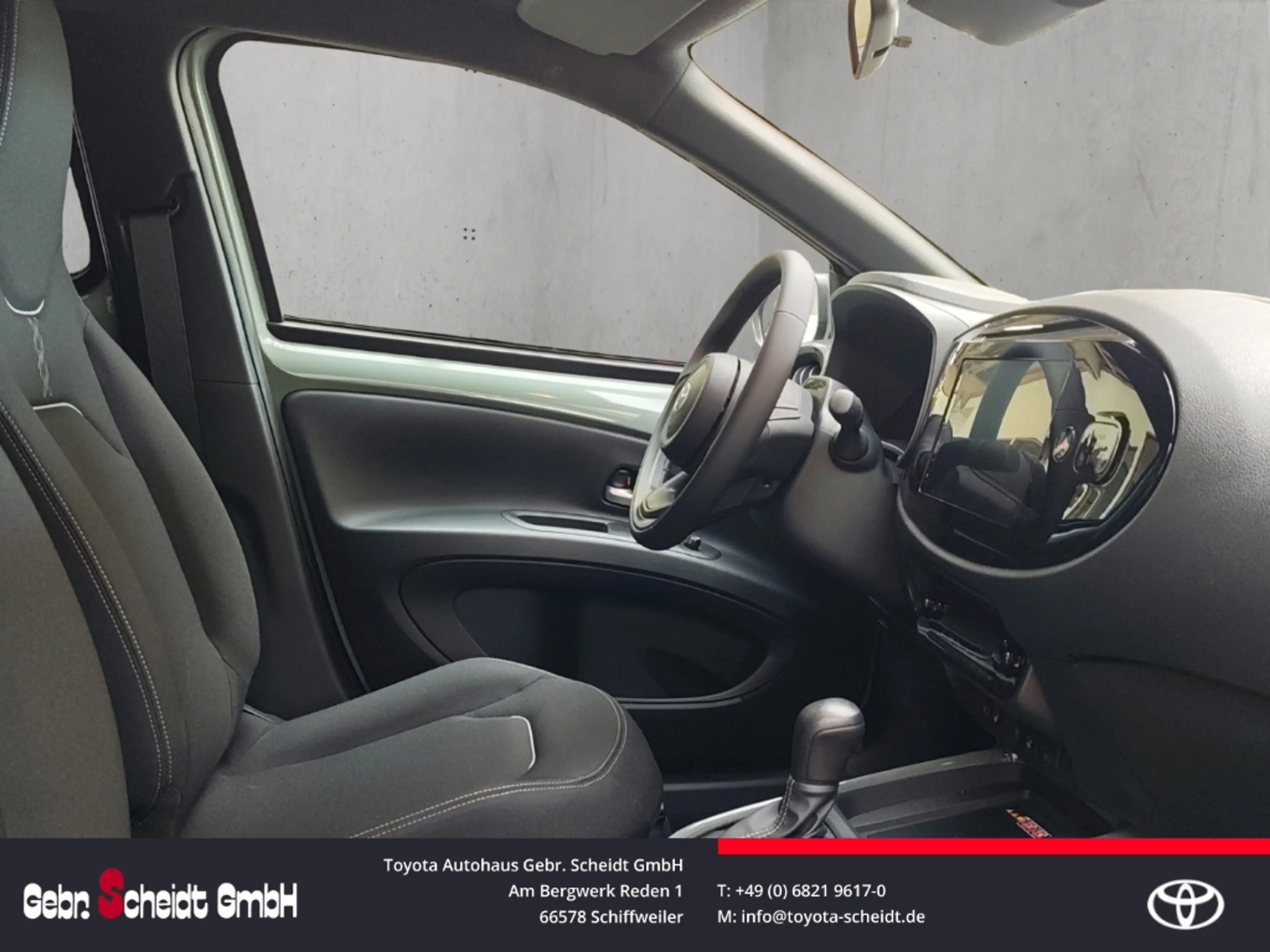 Toyota Aygo X Hybrid Teamplayer Apple CarPlay Android Auto LED- — photo 7