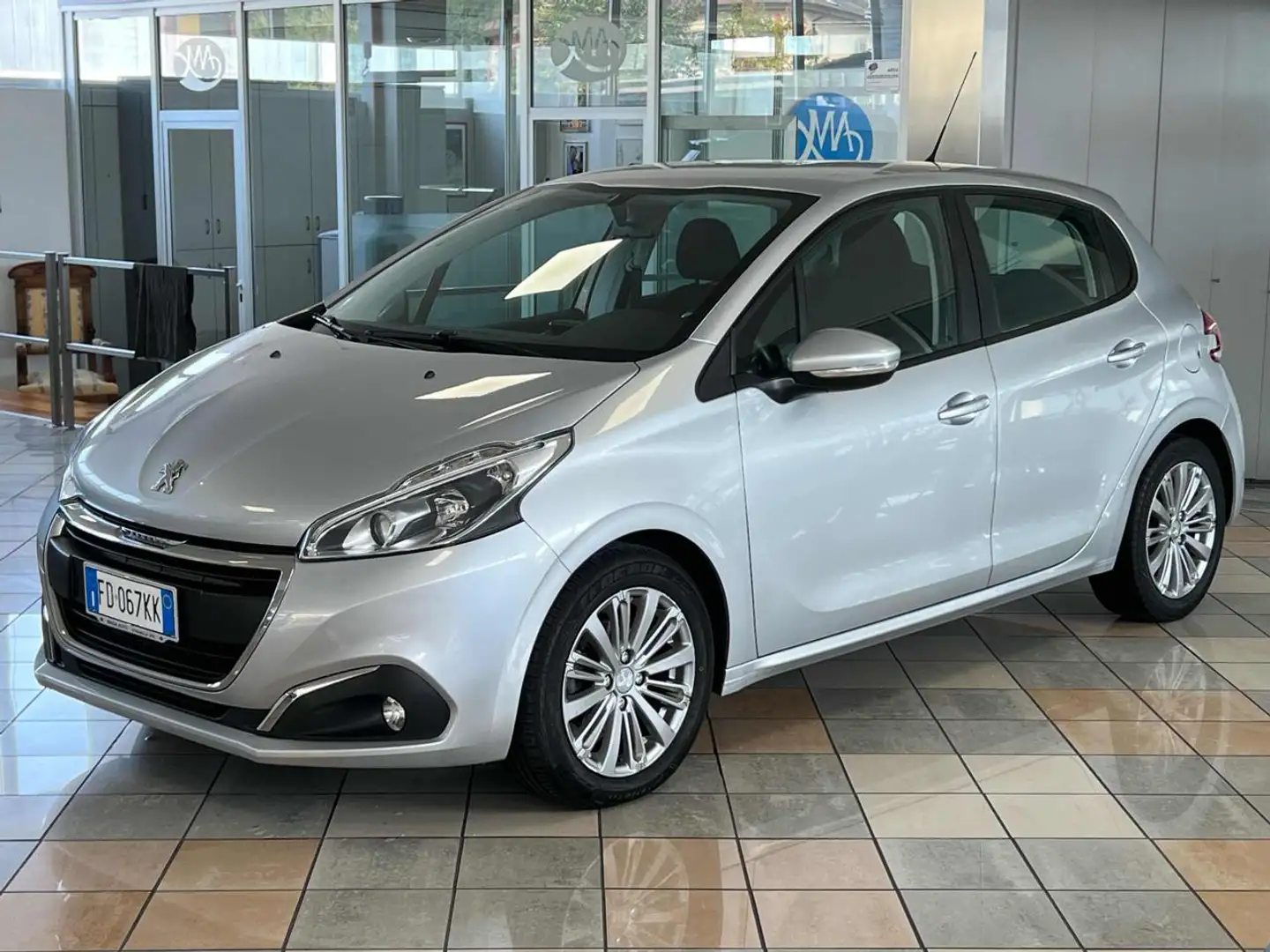Peugeot 208 1° serie BlueHDi 75 5 porte Allure Zilver - 1