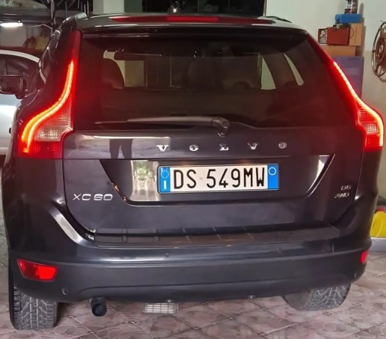 Volvo XC60 XC60 I 2008 2.4 d5 Momentum Black - 2