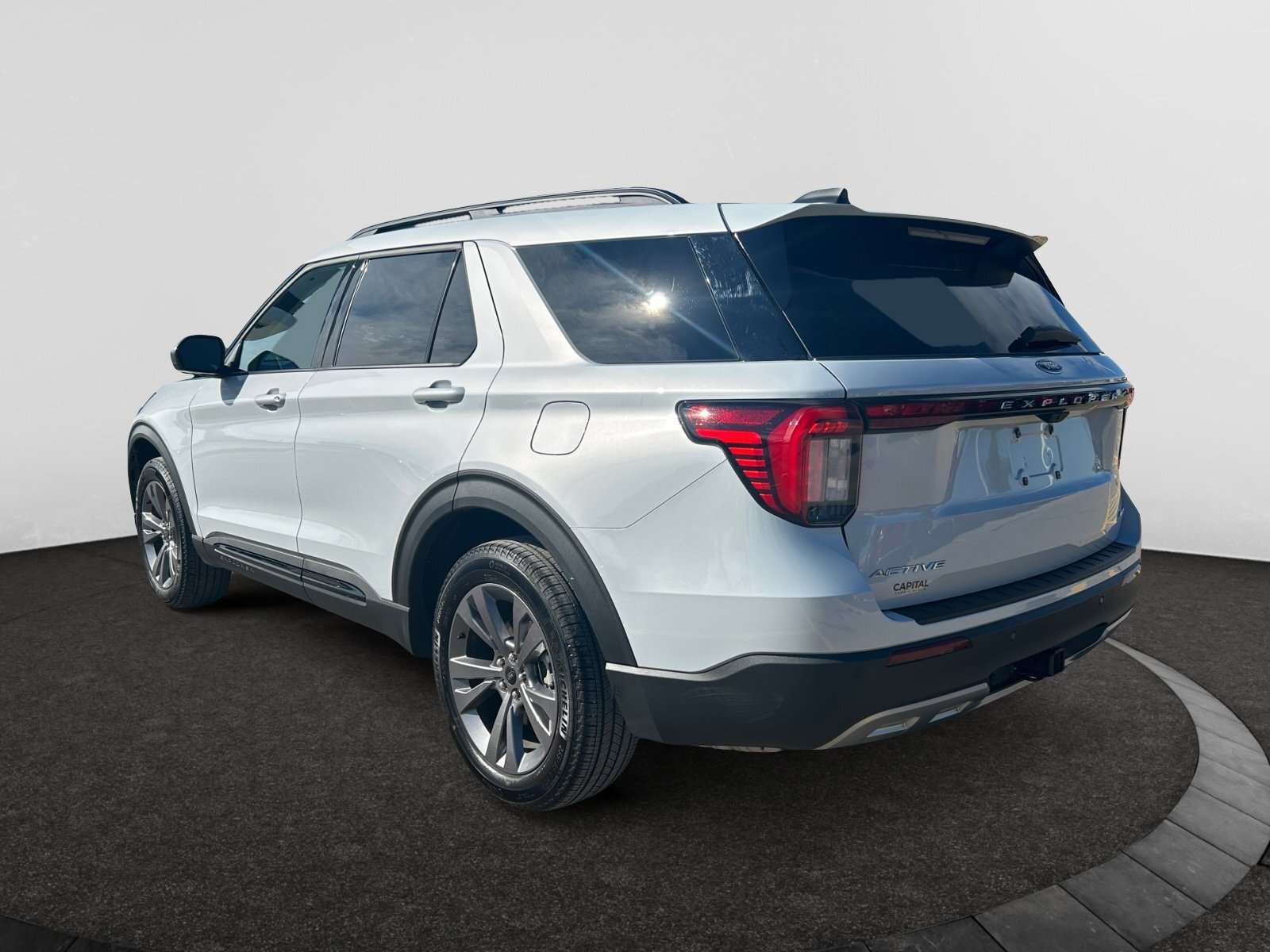 2026 Ford Explorer ACTIVE W/200A PKG 4WD — photo 1