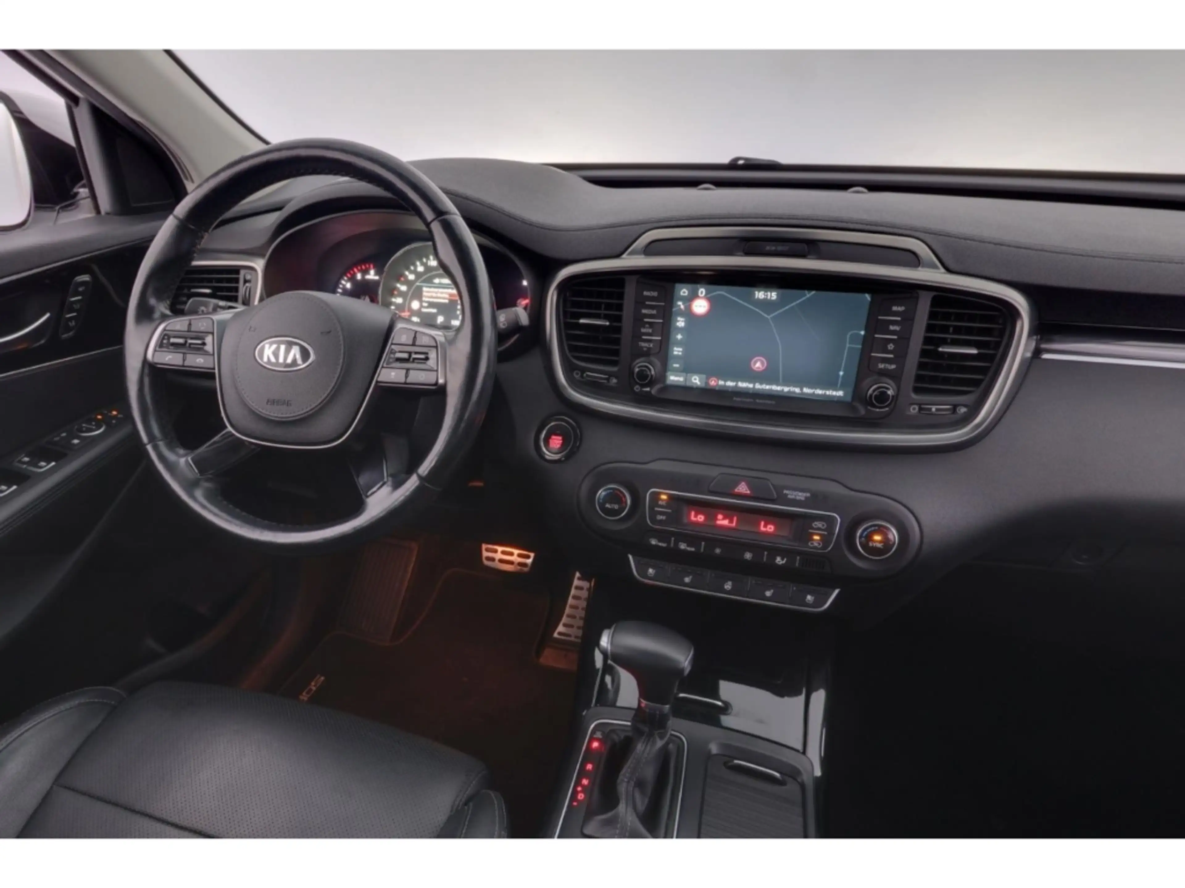Kia Sorento 2.2CRDi 4WD Plati.Edition+LED+NAVI+AHK — photo 12