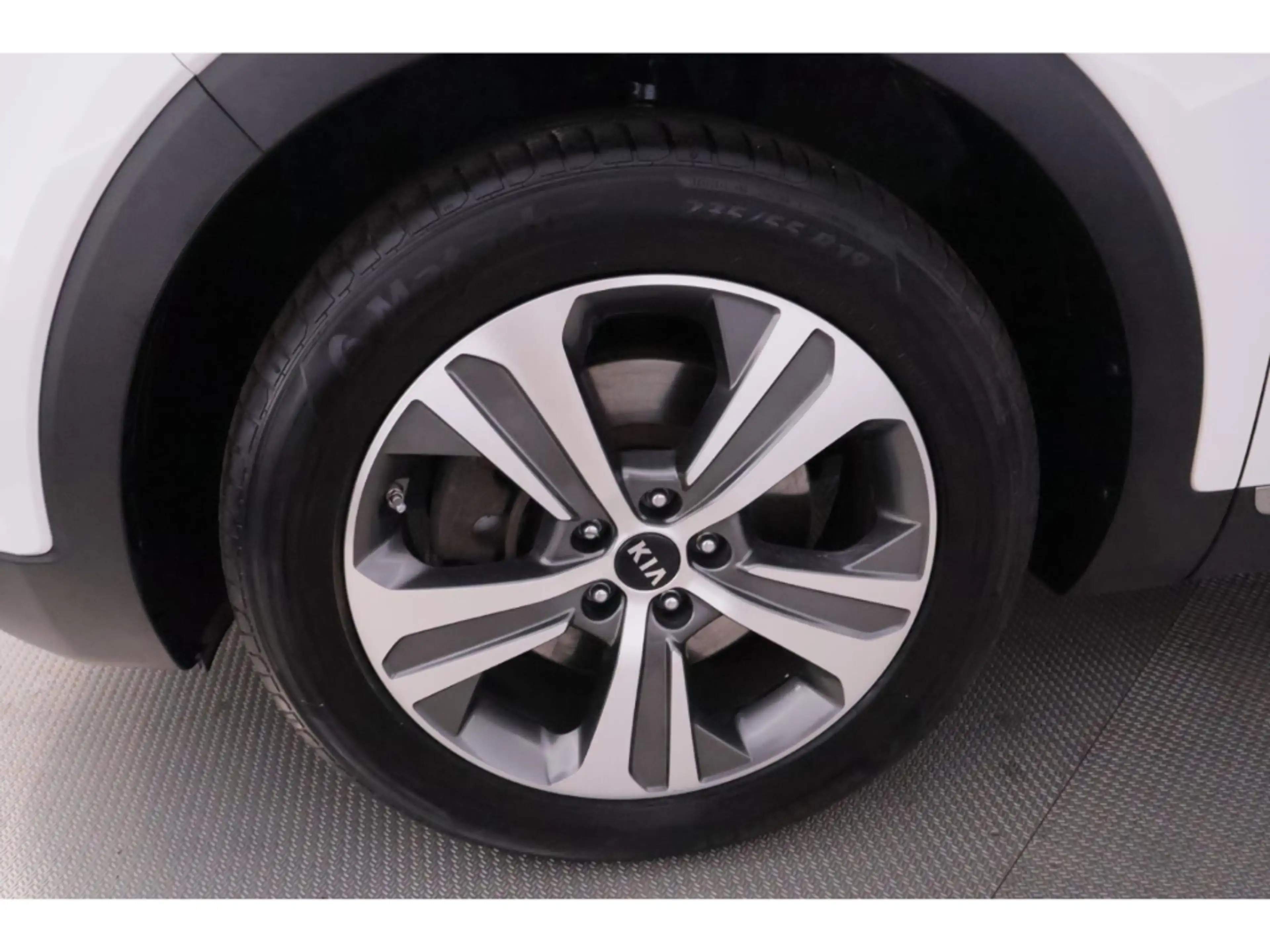 Kia Sorento 2.2CRDi 4WD Plati.Edition+LED+NAVI+AHK — photo 14