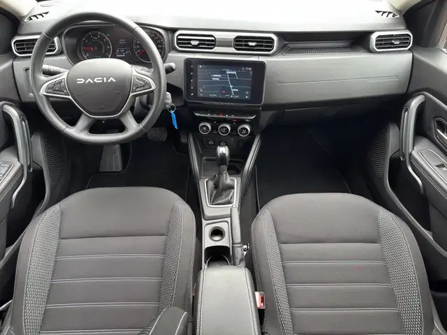 Dacia Duster view 13