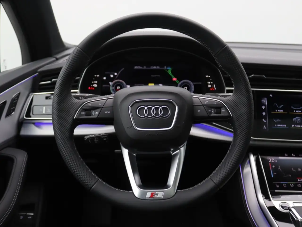 Audi Q7 TFSI e quattro 290 kW S line Luft AHK Pano 14