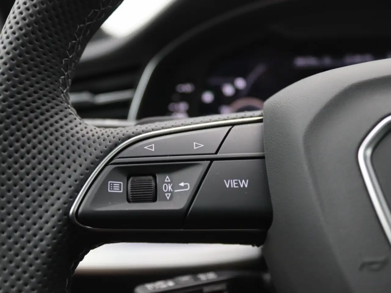 Audi Q7 TFSI e quattro 290 kW S line Luft AHK Pano 16