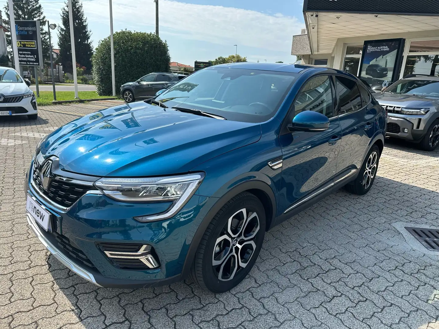 Renault Arkana 1.6 E-Tech hybrid Intens 145cv Зелёный - 1