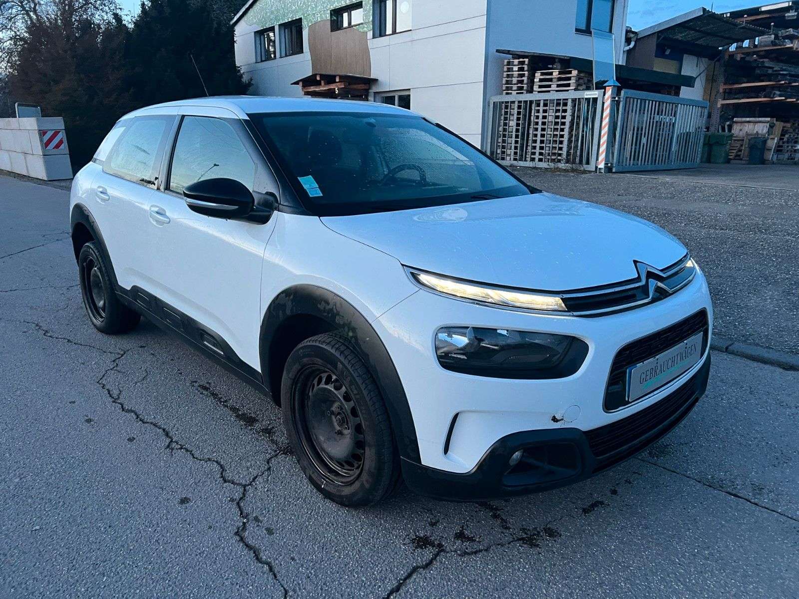 Second hand Citroen C4 Cactus 1.6