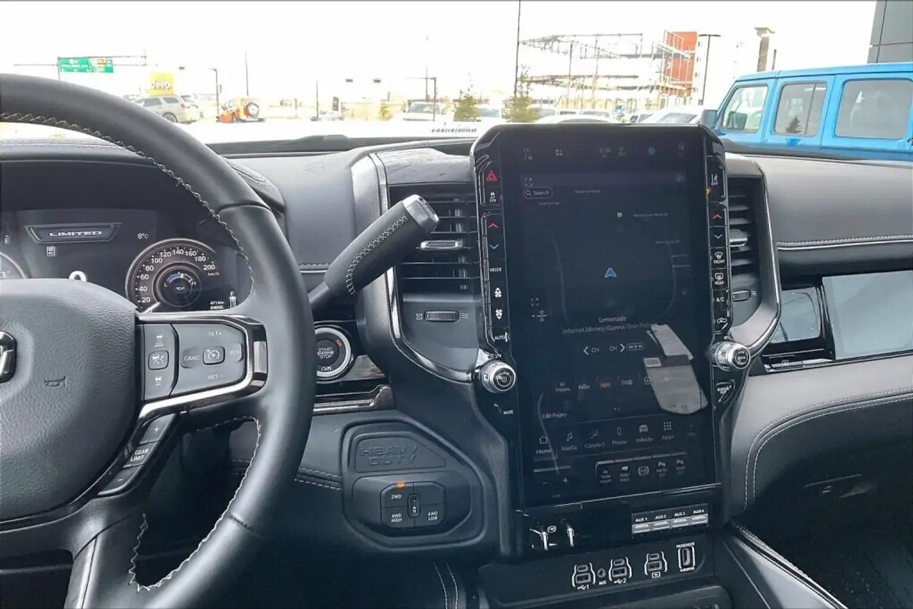 RAM 3500 снимка RAM 3500