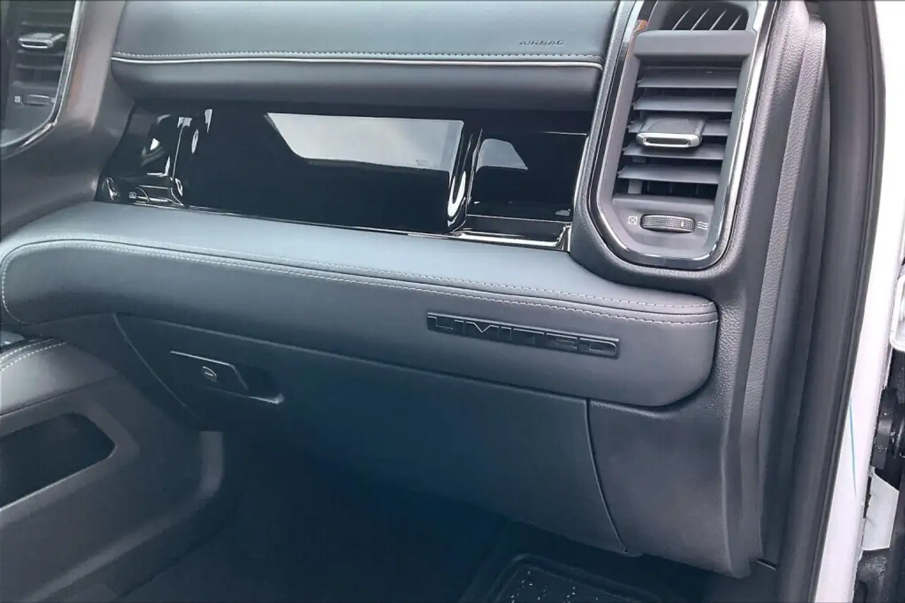 RAM 3500 снимка RAM 3500