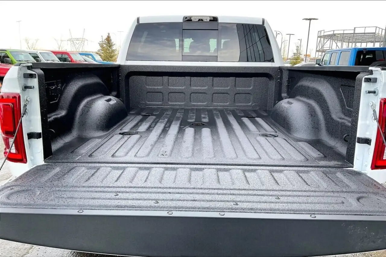 RAM 3500 снимка RAM 3500