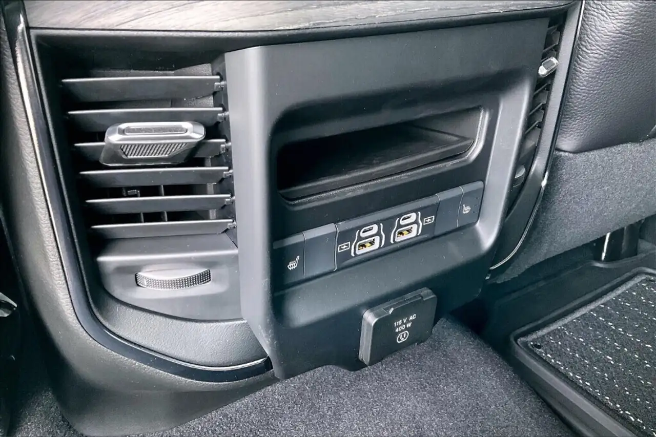 RAM 3500 снимка RAM 3500