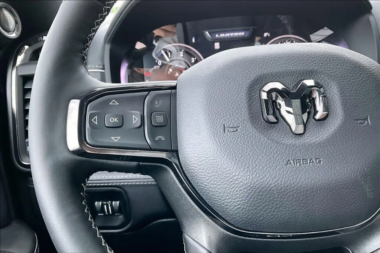 RAM 3500 снимка RAM 3500