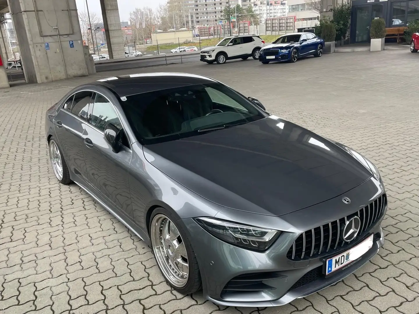 Mercedes-Benz CLS 300d #AMG #Ambiente #20Zoll #245PS #G&B #LED Grau - 1