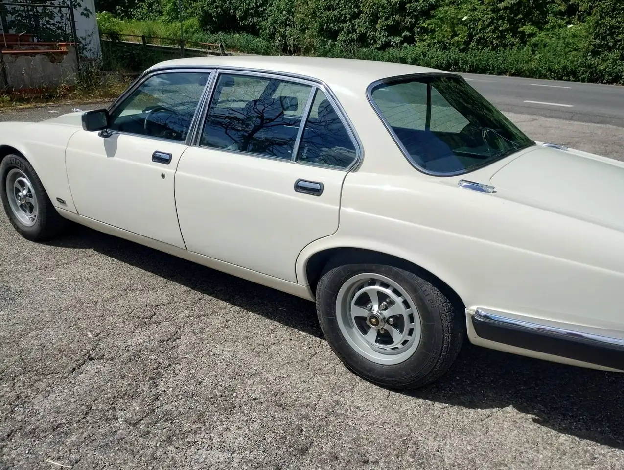 Jaguar XJ6 4.2, foto 3