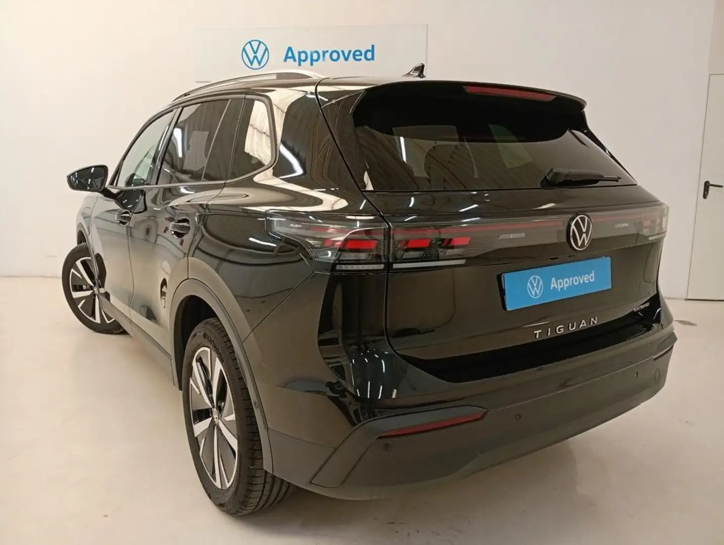 Volkswagen Tiguan 1.5 TSI eHybrid Más DSG 150kW Negro - 2