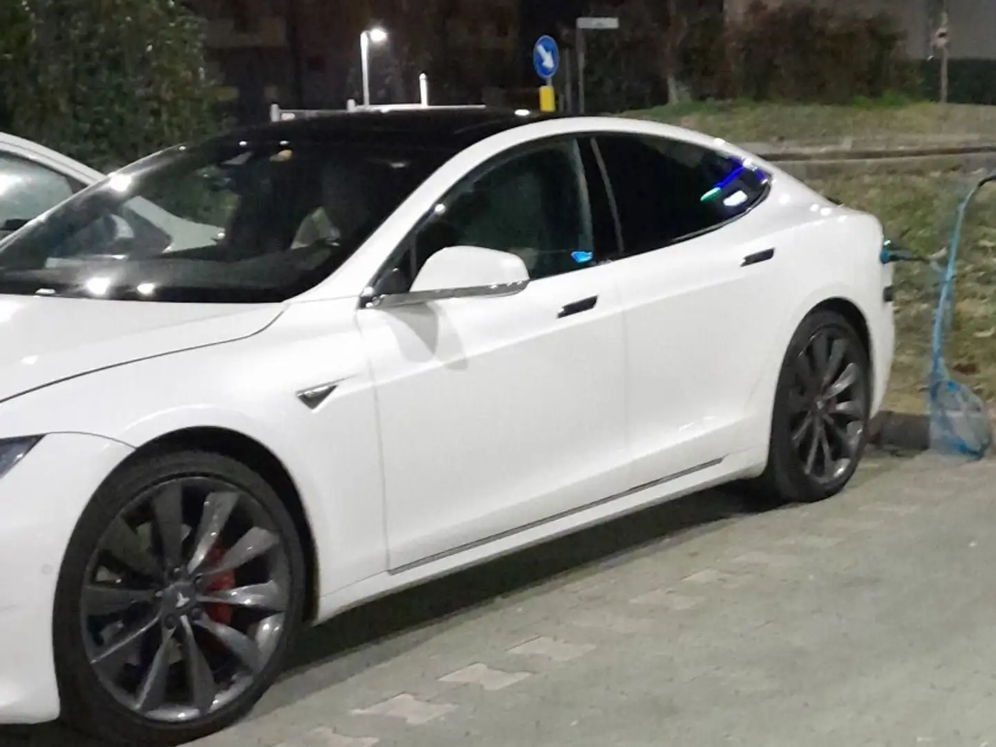Tesla Model S P85D P85 D Gratis Supercharger Bianco - 1