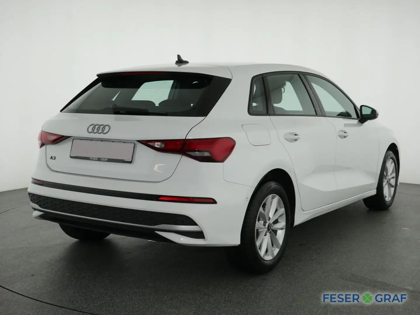 Audi A3 30 TFSI S tronic SmartphoneI,PDC,Sitzhzg Weiß - 2
