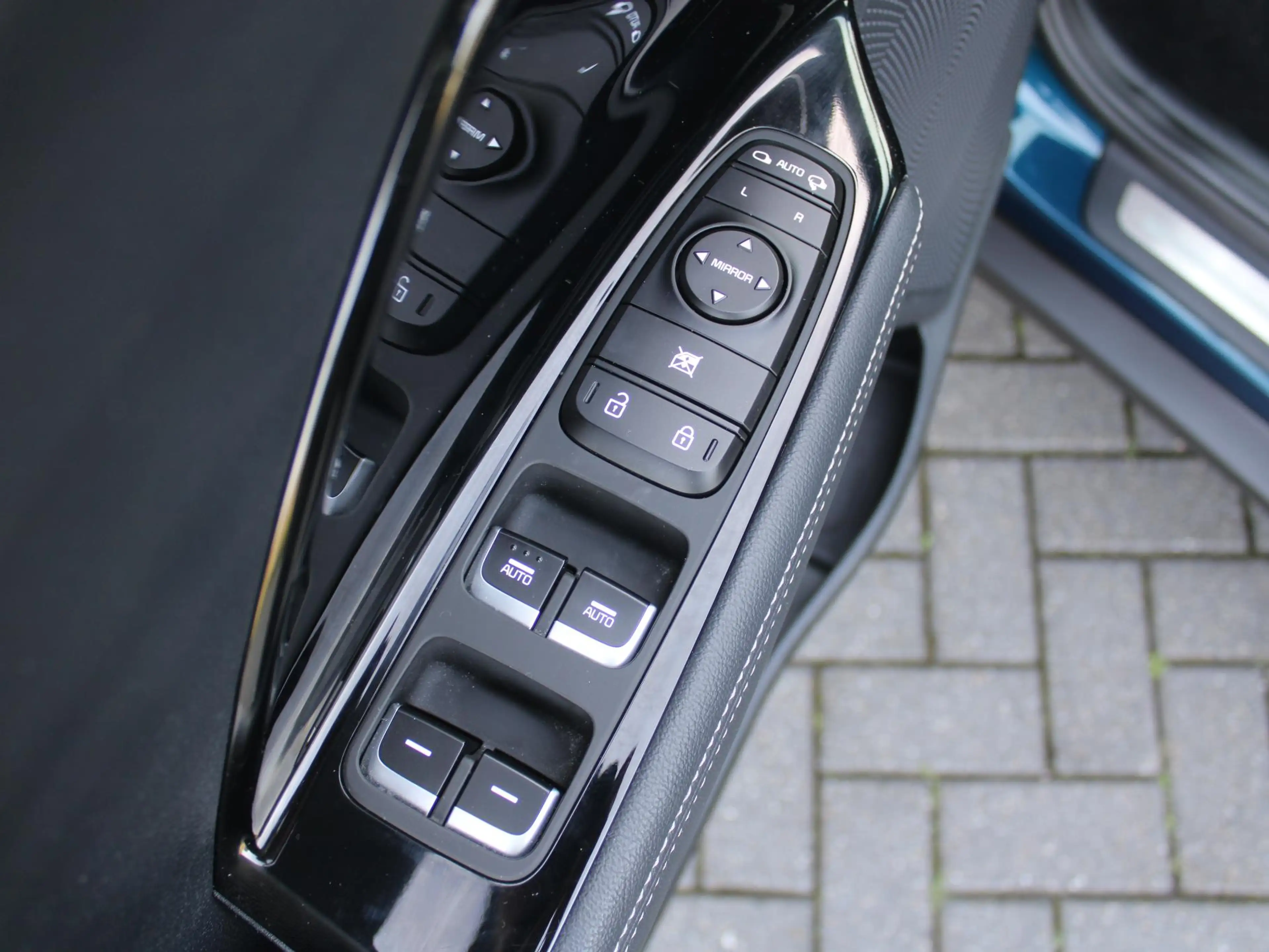 Kia Niro 1.6 GDi Hybrid DynamicPlusLine | Keyless | Navi | — photo 26