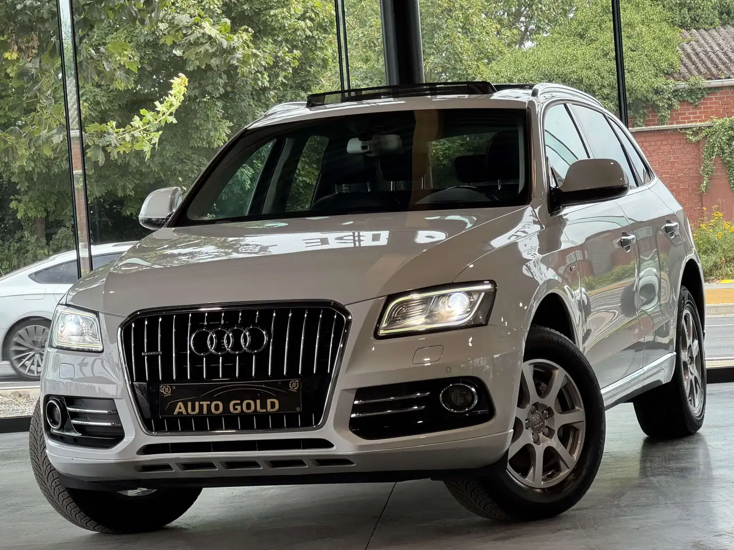 Audi Q5 2.0 TDi QUATTRO/FULLOPTIONS/EURO6B/1PROP CARNET Blanc - 1