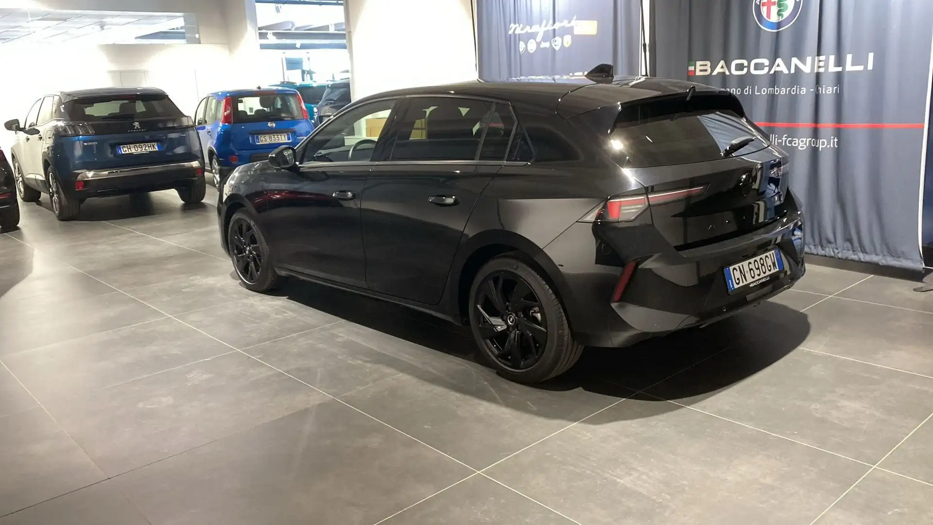 Opel Astra 1.2 Turbo 130 CV AT8 GS Nero - 2