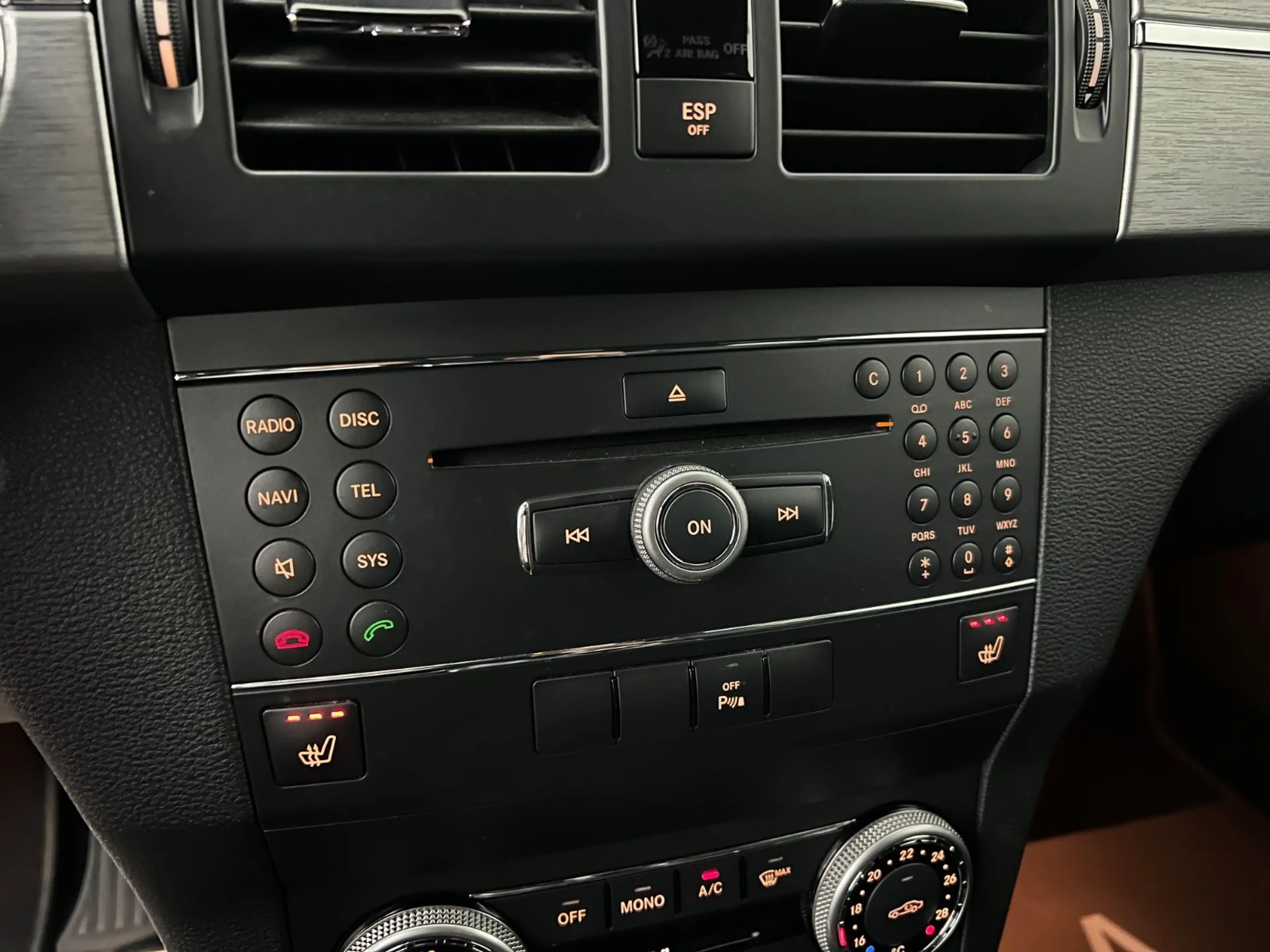 Mercedes-Benz GLK 220 CDI / NUR 88.tKM / RENTNER / GARANTIE — photo 27