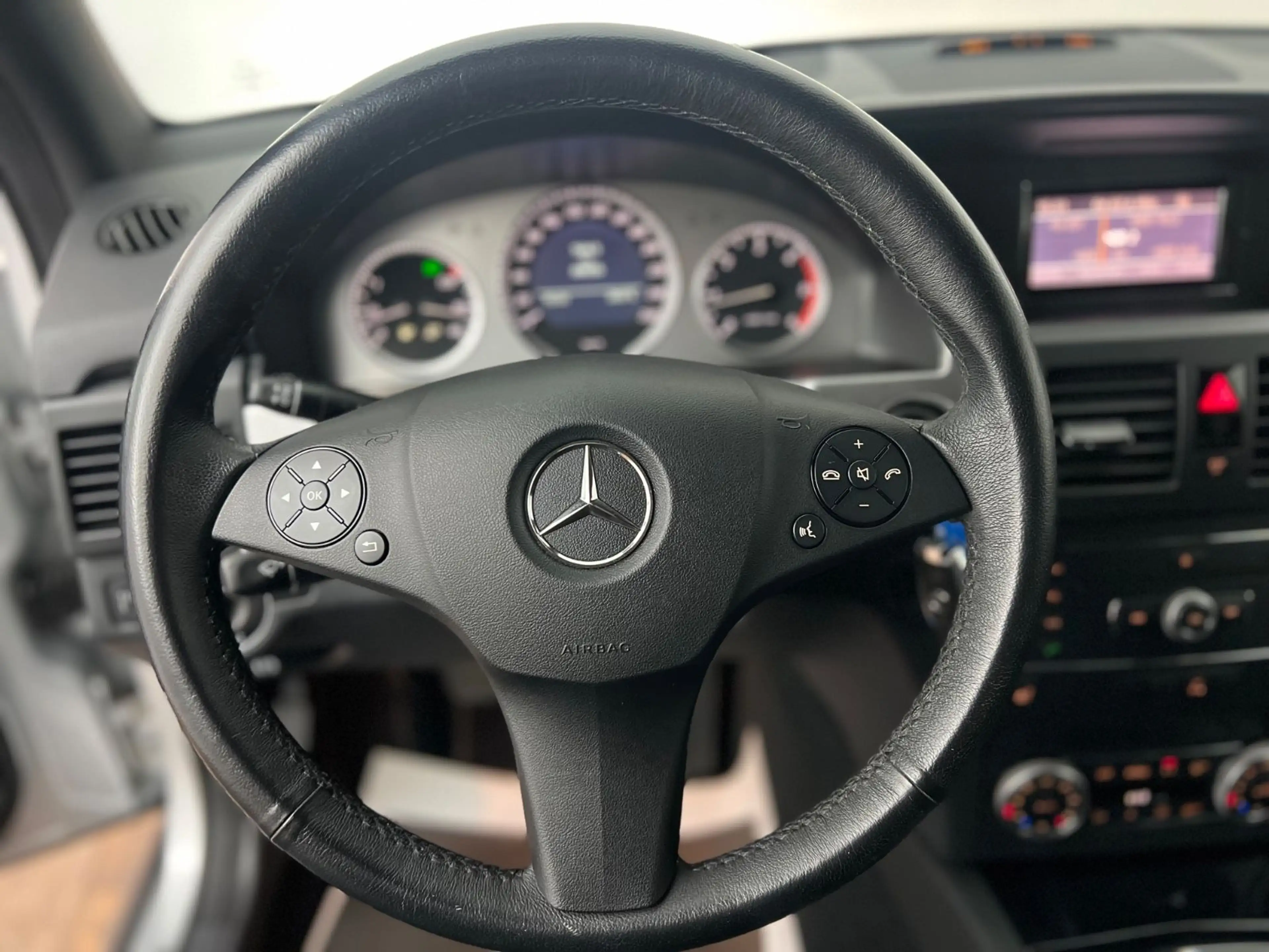 Mercedes-Benz GLK 220 CDI / NUR 88.tKM / RENTNER / GARANTIE — photo 17
